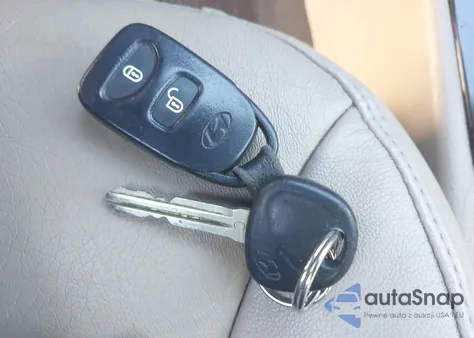 2012 Hyundai Santa Fe Limited z USA, uszkodzony, nr VIN 5XYZK3AB6CG093401